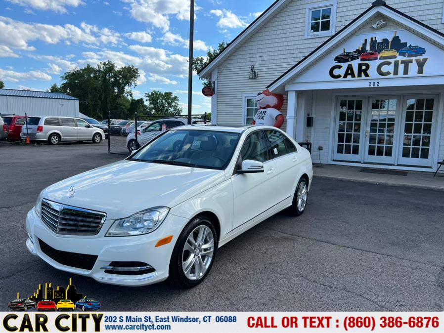 2012 Mercedes-Benz C-Class 4dr Sdn C300 Luxury 4MATIC, available for sale in East Windsor, Connecticut | Car City LLC. East Windsor, Connecticut