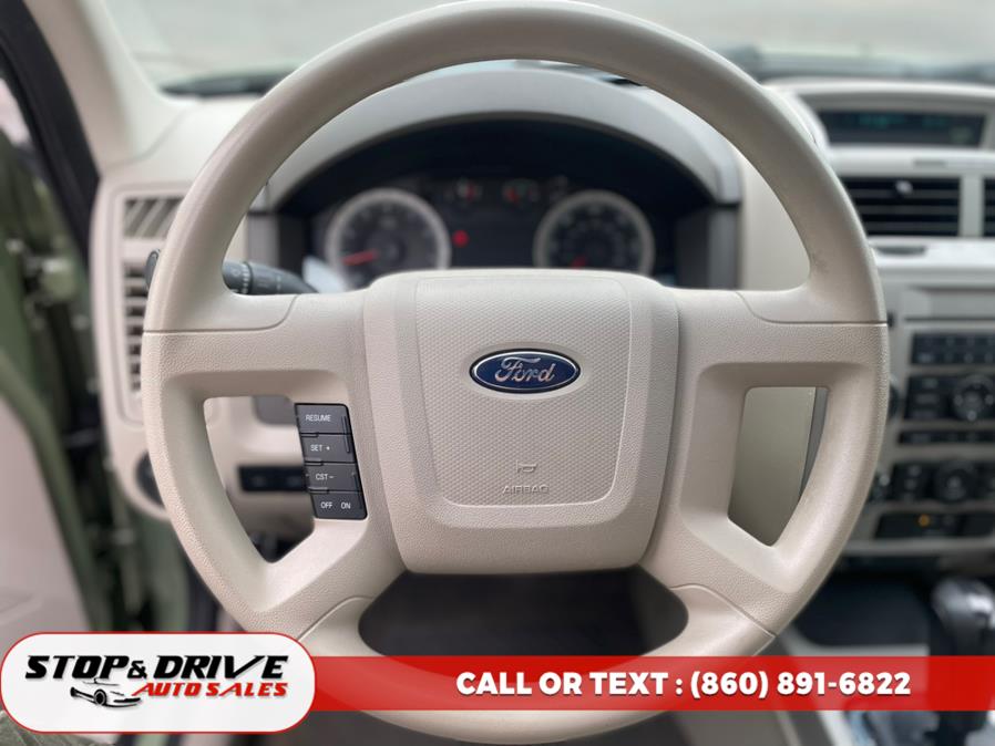 2008 Ford Escape 4WD 4dr V6 Auto XLT, available for sale in East Windsor, Connecticut | Stop & Drive Auto Sales. East Windsor, Connecticut 2008 Ford Escape 4WD 4dr V6 Auto XLT, available for sale in East Windsor, Connecticut | Stop & Drive Auto Sales. East Windsor, Connecticut