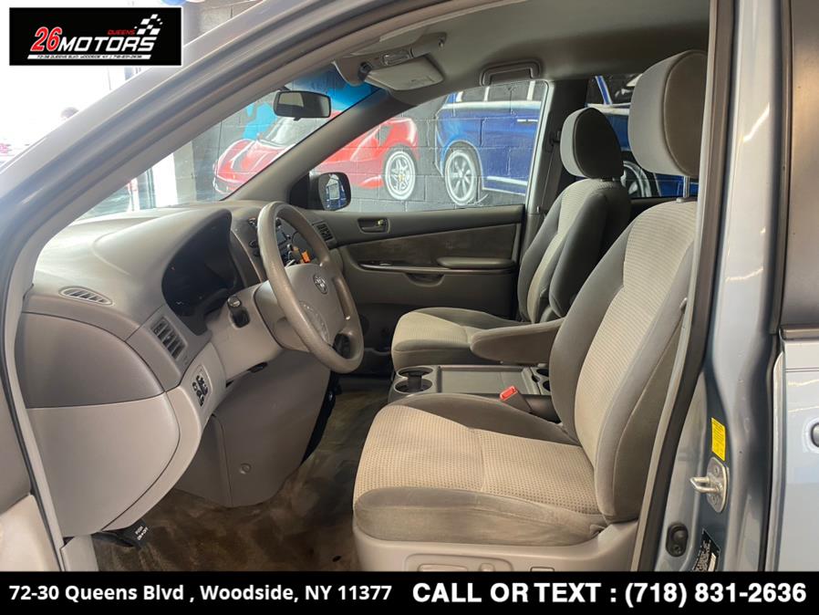 2010 Toyota Sienna 5dr 7-Pass Van LE FWD, available for sale in Woodside, New York | 26 Motors Queens. Woodside, New York 2010 Toyota Sienna 5dr 7-Pass Van LE FWD, available for sale in Woodside, New York | 26 Motors Queens. Woodside, New York