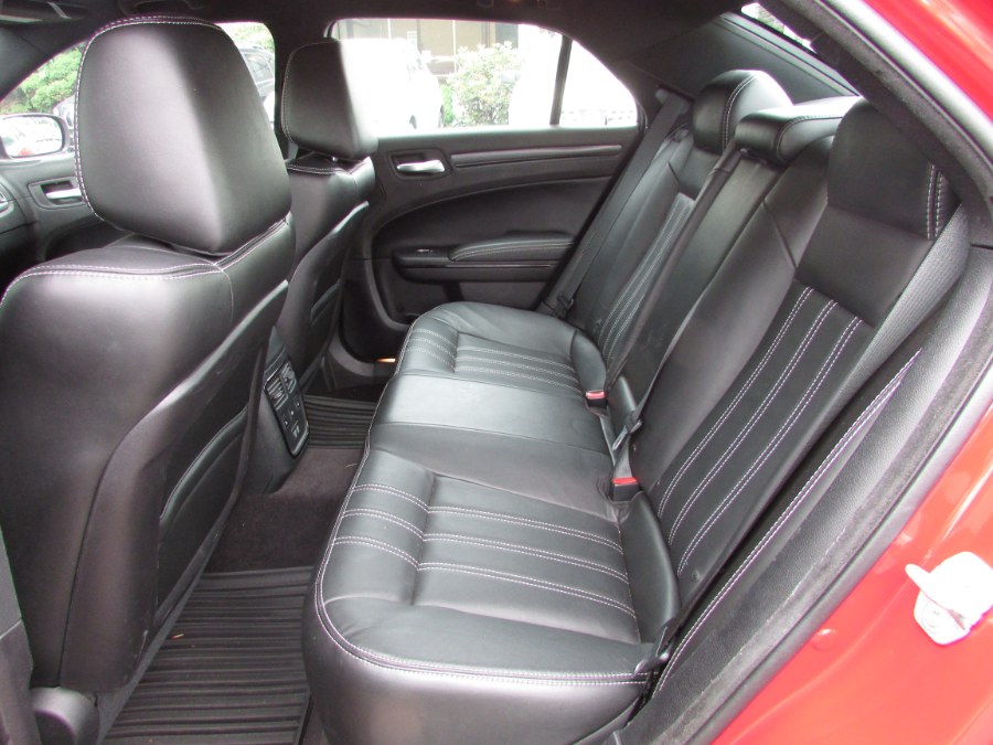 2016 Chrysler 300 4dr Sdn 300S Alloy Edition AWD, available for sale in East Windsor, Connecticut | United Auto Sales of E Windsor, Inc. East Windsor, Connecticut 2016 Chrysler 300 4dr Sdn 300S Alloy Edition AWD, available for sale in East Windsor, Connecticut | United Auto Sales of E Windsor, Inc. East Windsor, Connecticut