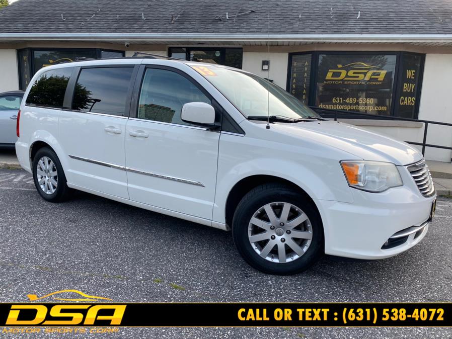 Used Chrysler Town & Country 4dr Wgn Touring 2013 | DSA Motor Sports Corp. Commack, New York