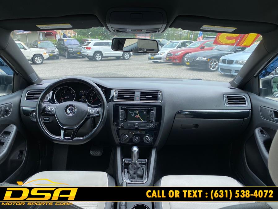 2015 Volkswagen Jetta Sedan 4dr Auto 1.8T SE PZEV, available for sale in Commack, New York | DSA Motor Sports Corp. Commack, New York 2015 Volkswagen Jetta Sedan 4dr Auto 1.8T SE PZEV, available for sale in Commack, New York | DSA Motor Sports Corp. Commack, New York