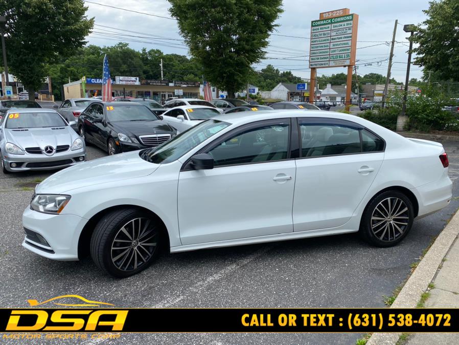2015 Volkswagen Jetta Sedan 4dr Auto 1.8T SE PZEV, available for sale in Commack, New York | DSA Motor Sports Corp. Commack, New York 2015 Volkswagen Jetta Sedan 4dr Auto 1.8T SE PZEV, available for sale in Commack, New York | DSA Motor Sports Corp. Commack, New York