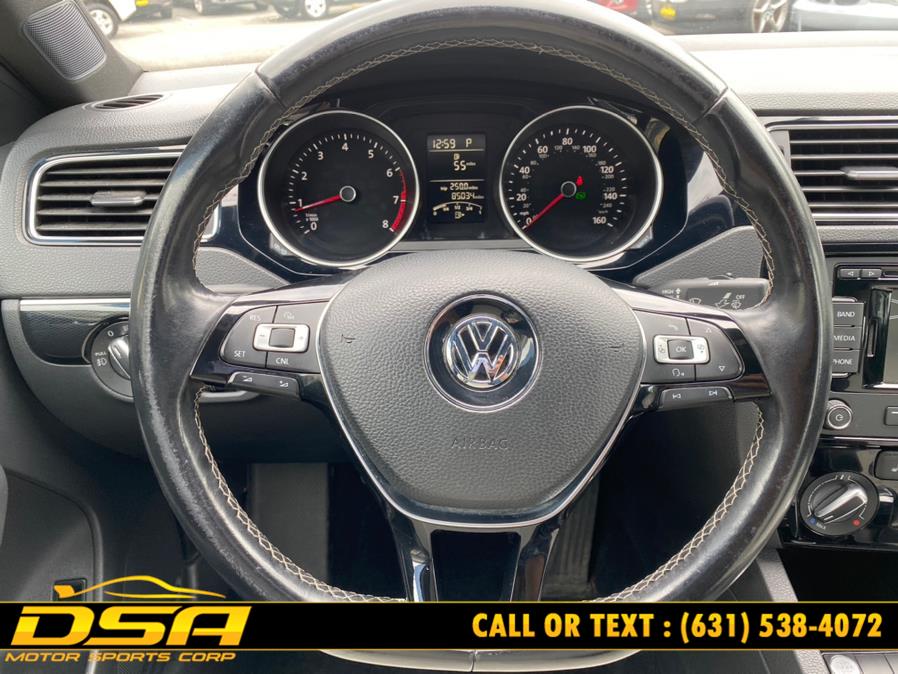 2015 Volkswagen Jetta Sedan 4dr Auto 1.8T SE PZEV, available for sale in Commack, New York | DSA Motor Sports Corp. Commack, New York 2015 Volkswagen Jetta Sedan 4dr Auto 1.8T SE PZEV, available for sale in Commack, New York | DSA Motor Sports Corp. Commack, New York