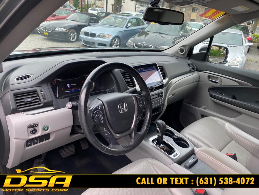 2017 Honda Ridgeline RTL-T 4x2 Crew Cab 5.3'' Bed, available for sale in Commack, New York | DSA Motor Sports Corp. Commack, New York 2017 Honda Ridgeline RTL-T 4x2 Crew Cab 5.3'' Bed, available for sale in Commack, New York | DSA Motor Sports Corp. Commack, New York