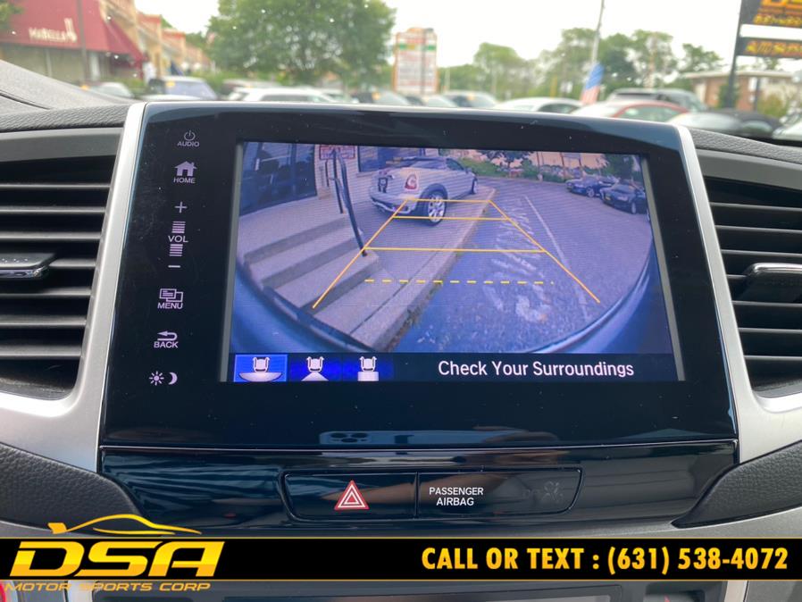 2017 Honda Ridgeline RTL-T 4x2 Crew Cab 5.3'' Bed, available for sale in Commack, New York | DSA Motor Sports Corp. Commack, New York 2017 Honda Ridgeline RTL-T 4x2 Crew Cab 5.3'' Bed, available for sale in Commack, New York | DSA Motor Sports Corp. Commack, New York