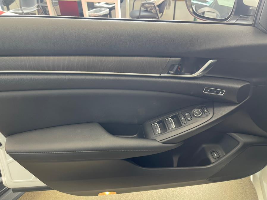 2021 Honda Accord Sedan EX-L 1.5T CVT, available for sale in Inwood, New York | 5 Towns Drive. Inwood, New York 2021 Honda Accord Sedan EX-L 1.5T CVT, available for sale in Inwood, New York | 5 Towns Drive. Inwood, New York