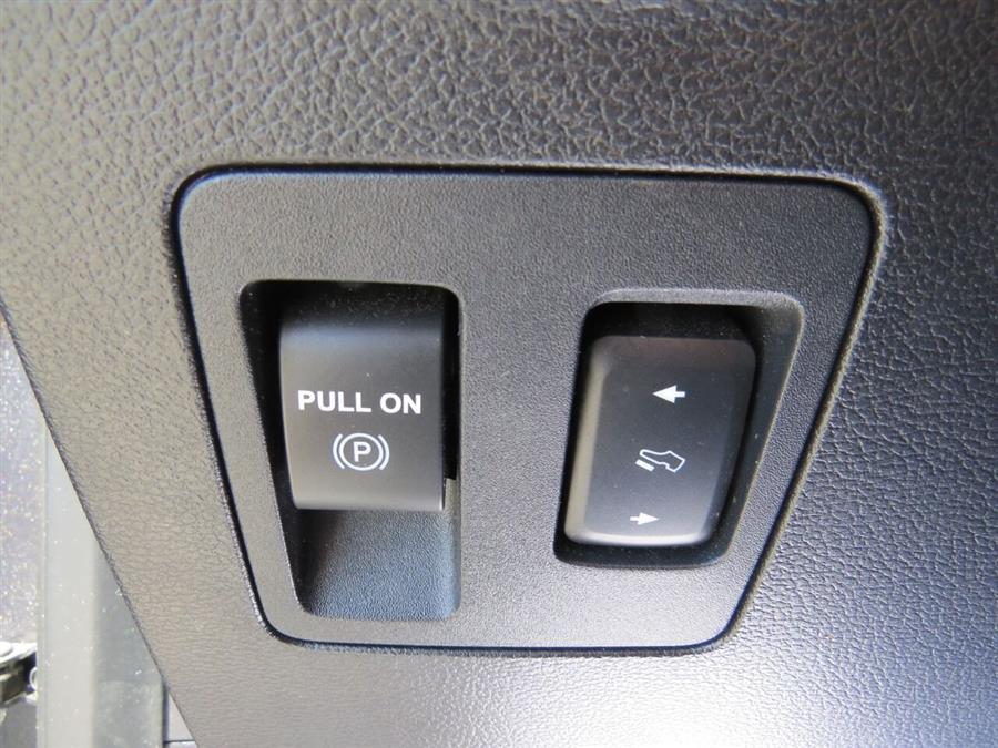 Used Ford F-150 XLT 4x4 4dr SuperCrew 5.5 ft. SB 2018 | Lake City Exports Inc. Auburn, Maine Used Ford F-150 XLT 4x4 4dr SuperCrew 5.5 ft. SB 2018 | Lake City Exports Inc. Auburn, Maine