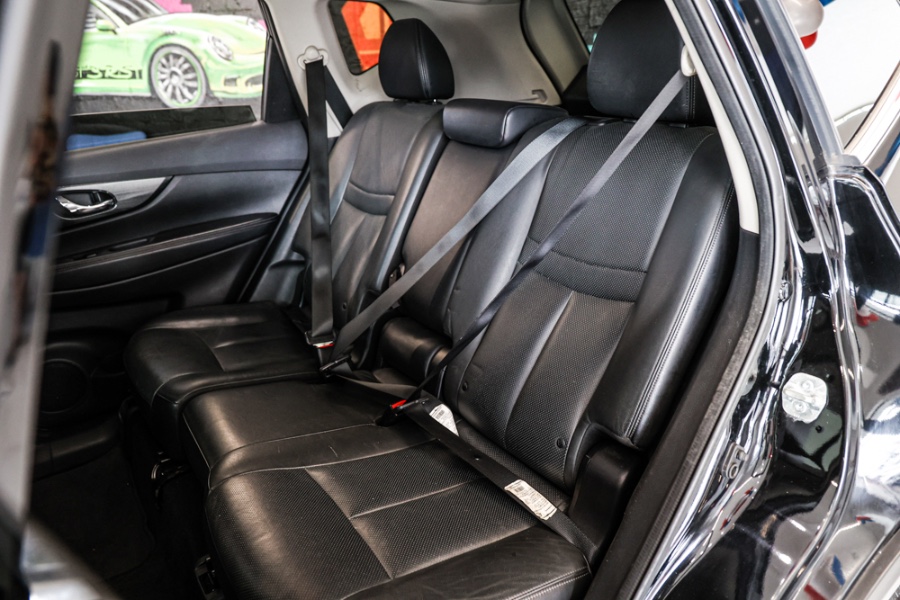 Used Nissan Rogue AWD 4dr SL 2014 | 26 Motors Long Island. ELMONT, New York Used Nissan Rogue AWD 4dr SL 2014 | 26 Motors Long Island. ELMONT, New York