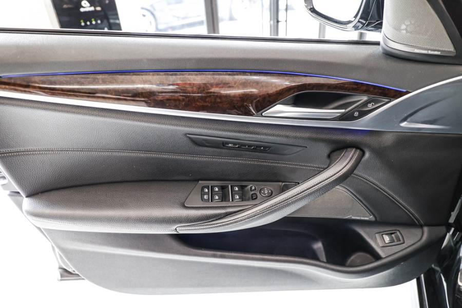 Used BMW 5 Series 540i xDrive Sedan 2019 | 26 Motors Long Island. ELMONT, New York Used BMW 5 Series 540i xDrive Sedan 2019 | 26 Motors Long Island. ELMONT, New York