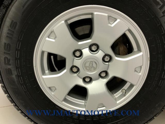 2014 Toyota Tacoma 4WD Access Cab V6 AT, available for sale in Naugatuck, Connecticut | J&M Automotive Sls&Svc LLC. Naugatuck, Connecticut 2014 Toyota Tacoma 4WD Access Cab V6 AT, available for sale in Naugatuck, Connecticut | J&M Automotive Sls&Svc LLC. Naugatuck, Connecticut