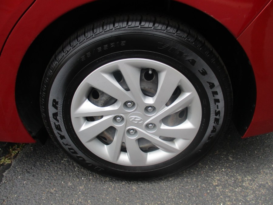 2017 Hyundai Elantra SE 2.0L Automatic (Alabama Plant), available for sale in New Britain, Connecticut | Universal Motors LLC. New Britain, Connecticut 2017 Hyundai Elantra SE 2.0L Automatic (Alabama Plant), available for sale in New Britain, Connecticut | Universal Motors LLC. New Britain, Connecticut