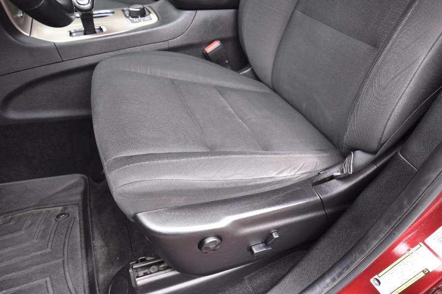 Used Jeep Grand Cherokee 4WD 4dr Laredo 2014 | Highline Car Connection. Waterbury, Connecticut Used Jeep Grand Cherokee 4WD 4dr Laredo 2014 | Highline Car Connection. Waterbury, Connecticut