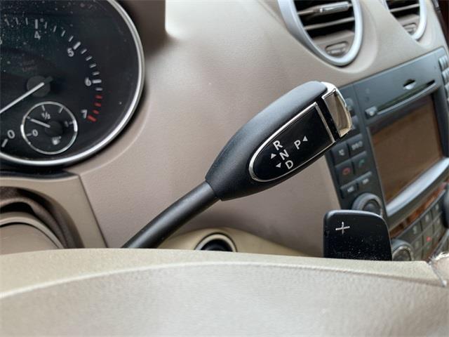 2011 Mercedes-benz M-class ML 350, available for sale in Stratford, Connecticut | Wiz Leasing Inc. Stratford, Connecticut 2011 Mercedes-benz M-class ML 350, available for sale in Stratford, Connecticut | Wiz Leasing Inc. Stratford, Connecticut
