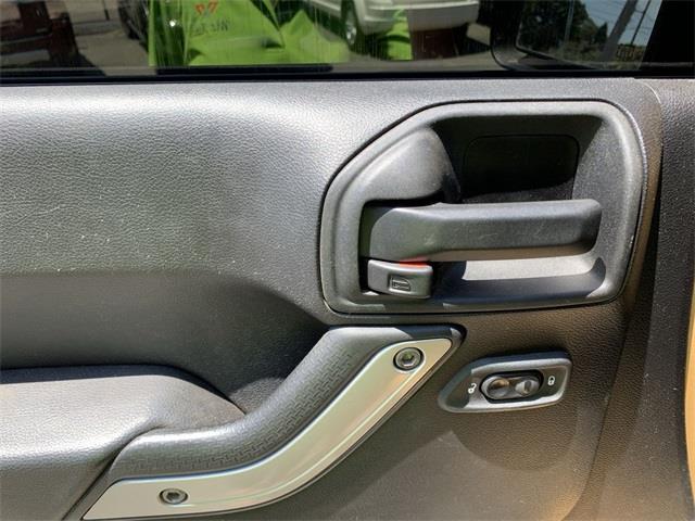 2014 Jeep Wrangler Unlimited Sahara, available for sale in Stratford, Connecticut | Wiz Leasing Inc. Stratford, Connecticut 2014 Jeep Wrangler Unlimited Sahara, available for sale in Stratford, Connecticut | Wiz Leasing Inc. Stratford, Connecticut