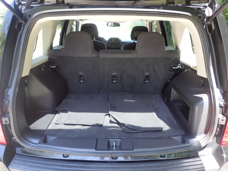 Used Jeep Patriot 4WD Latitude 2016 | Eagleville Motors. Storrs, Connecticut Used Jeep Patriot 4WD Latitude 2016 | Eagleville Motors. Storrs, Connecticut