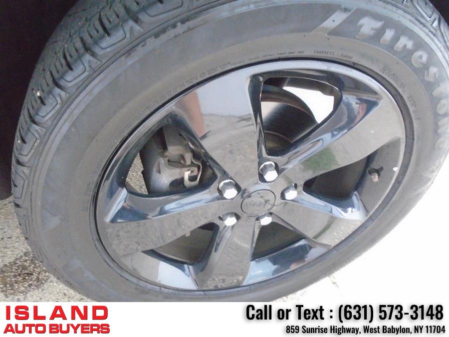 Used Jeep Grand Cherokee Altitude 4x4 4dr SUV 2015 | Island Auto Buyers. West Babylon, New York Used Jeep Grand Cherokee Altitude 4x4 4dr SUV 2015 | Island Auto Buyers. West Babylon, New York