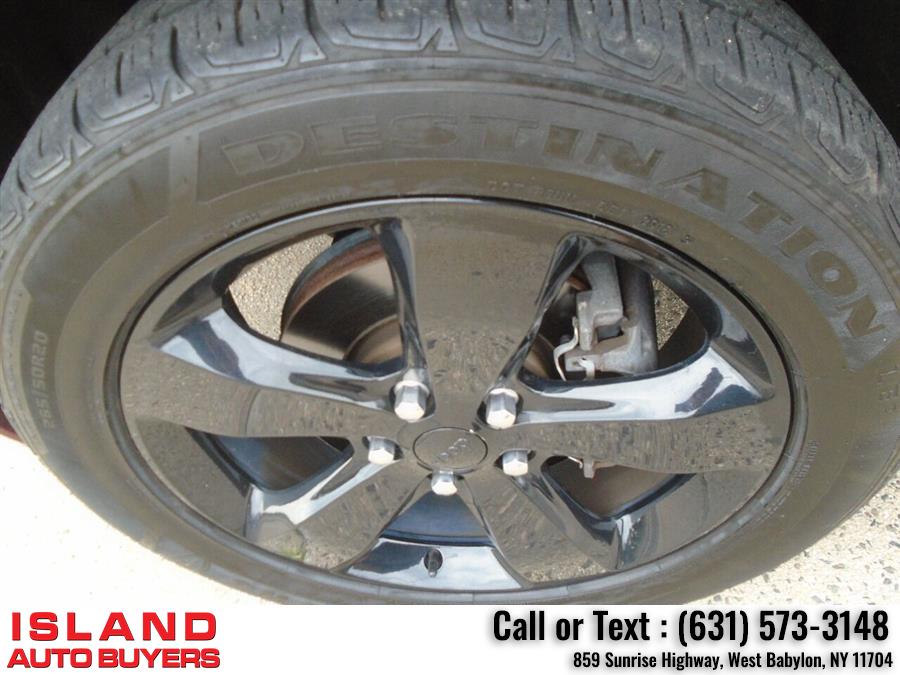 Used Jeep Grand Cherokee Altitude 4x4 4dr SUV 2015 | Island Auto Buyers. West Babylon, New York Used Jeep Grand Cherokee Altitude 4x4 4dr SUV 2015 | Island Auto Buyers. West Babylon, New York