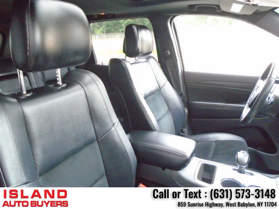 Used Jeep Grand Cherokee Altitude 4x4 4dr SUV 2015 | Island Auto Buyers. West Babylon, New York Used Jeep Grand Cherokee Altitude 4x4 4dr SUV 2015 | Island Auto Buyers. West Babylon, New York