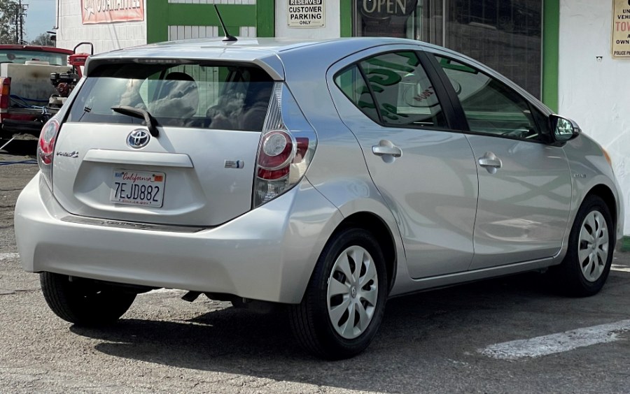 2014 Toyota Prius c 5dr HB Three (Natl), available for sale in Corona, California | Green Light Auto. Corona, California 2014 Toyota Prius c 5dr HB Three (Natl), available for sale in Corona, California | Green Light Auto. Corona, California