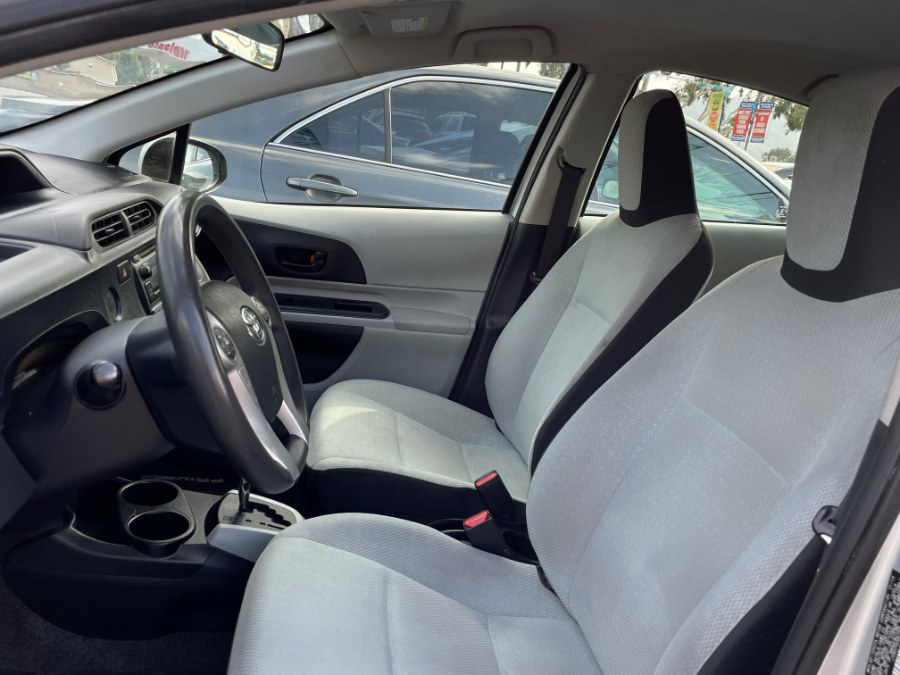 2014 Toyota Prius c 5dr HB Three (Natl), available for sale in Corona, California | Green Light Auto. Corona, California 2014 Toyota Prius c 5dr HB Three (Natl), available for sale in Corona, California | Green Light Auto. Corona, California