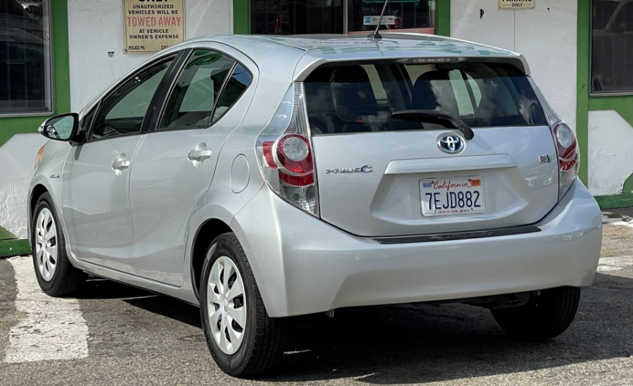 2014 Toyota Prius c 5dr HB Three (Natl), available for sale in Corona, California | Green Light Auto. Corona, California 2014 Toyota Prius c 5dr HB Three (Natl), available for sale in Corona, California | Green Light Auto. Corona, California