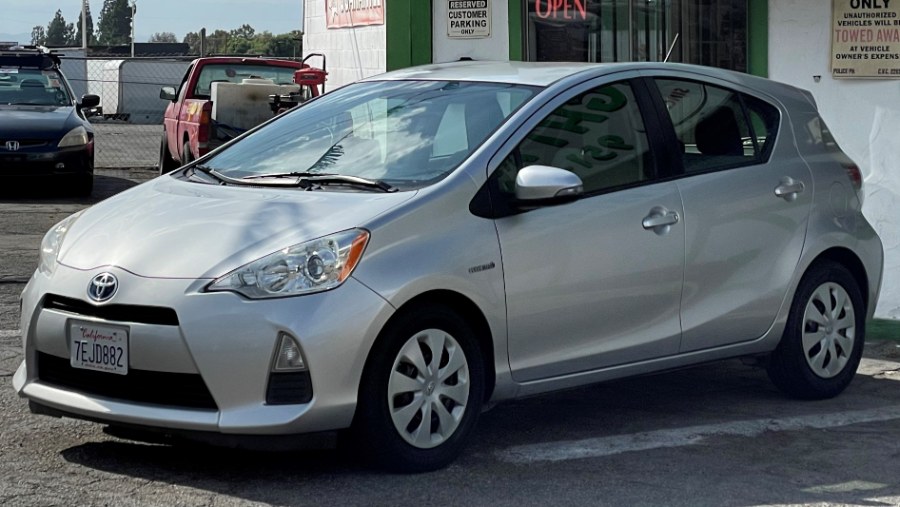 2014 Toyota Prius c 5dr HB Three (Natl), available for sale in Corona, California | Green Light Auto. Corona, California 2014 Toyota Prius c 5dr HB Three (Natl), available for sale in Corona, California | Green Light Auto. Corona, California