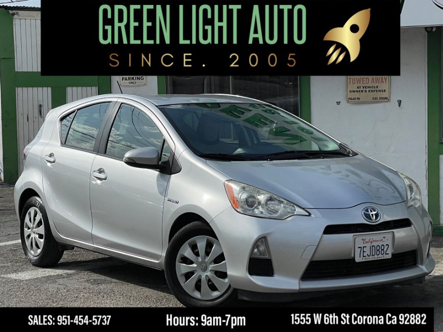 Used Toyota Prius c 5dr HB Three (Natl) 2014 | Green Light Auto. Corona, California