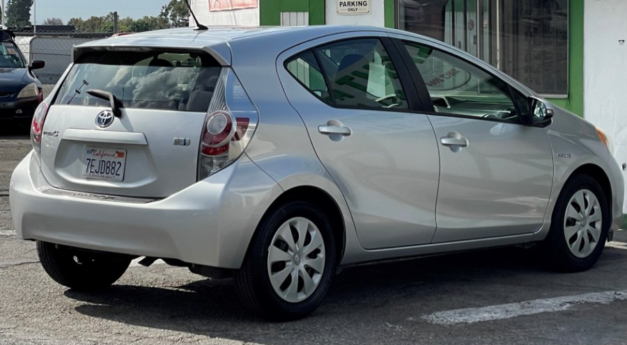 2014 Toyota Prius c 5dr HB Three (Natl), available for sale in Corona, California | Green Light Auto. Corona, California 2014 Toyota Prius c 5dr HB Three (Natl), available for sale in Corona, California | Green Light Auto. Corona, California
