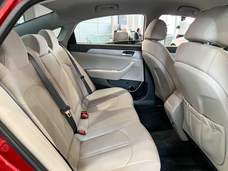 2019 Hyundai Sonata SE 2.4L, available for sale in Franklin Square, New York | Luxury Motor Club. Franklin Square, New York 2019 Hyundai Sonata SE 2.4L, available for sale in Franklin Square, New York | Luxury Motor Club. Franklin Square, New York