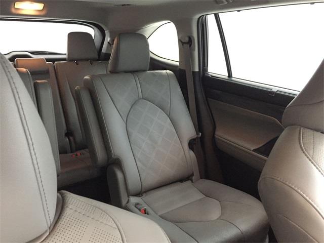 Used Toyota Highlander Platinum 2021 | Eastchester Motor Cars. Bronx, New York Used Toyota Highlander Platinum 2021 | Eastchester Motor Cars. Bronx, New York