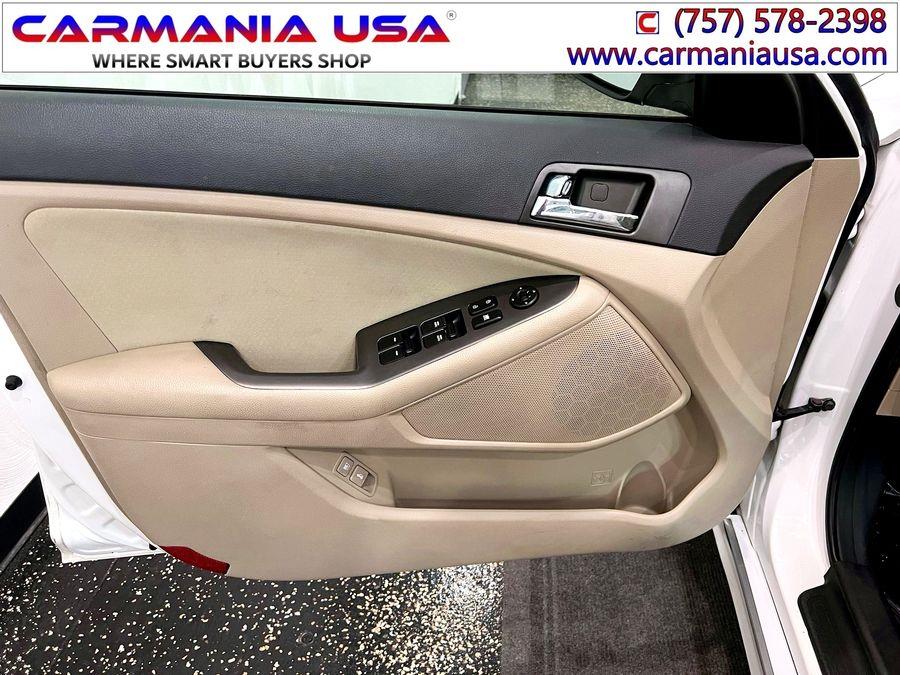Used Kia Optima 4dr Sdn 2.4L Auto LX 2013 | CARMANIA USA. Chesapeake, Virginia Used Kia Optima 4dr Sdn 2.4L Auto LX 2013 | CARMANIA USA. Chesapeake, Virginia