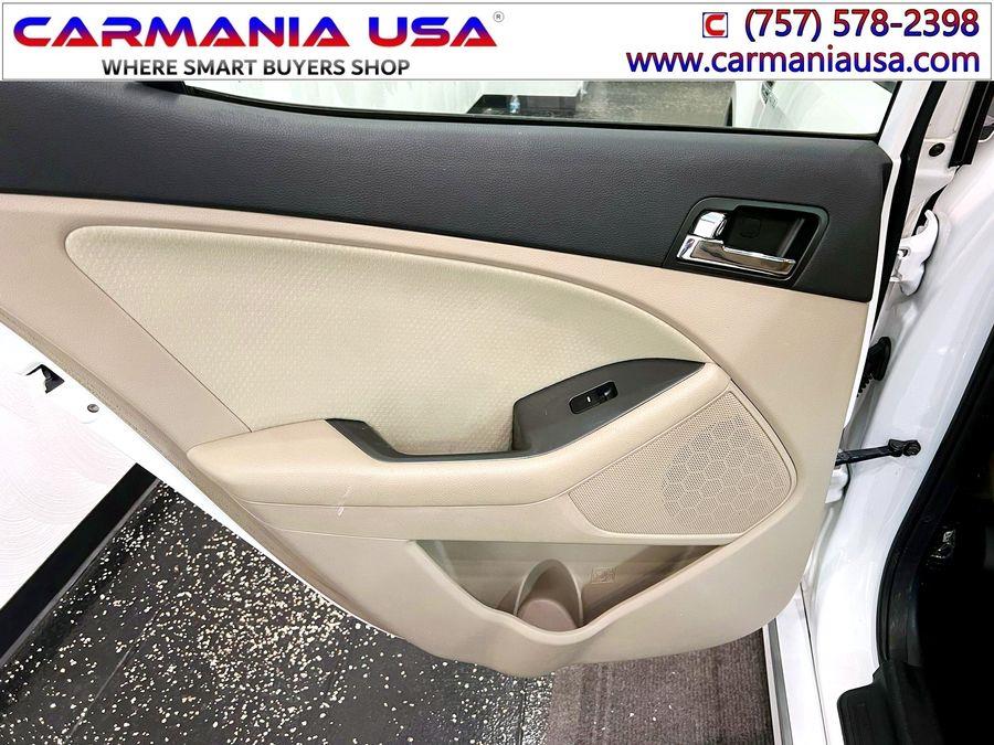 Used Kia Optima 4dr Sdn 2.4L Auto LX 2013 | CARMANIA USA. Chesapeake, Virginia Used Kia Optima 4dr Sdn 2.4L Auto LX 2013 | CARMANIA USA. Chesapeake, Virginia