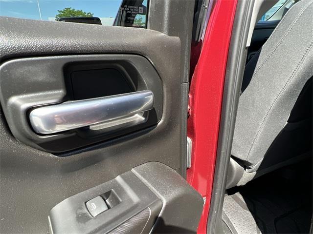 Used Chevrolet Silverado 1500 LT 2019 | Sullivan Automotive Group. Avon, Connecticut