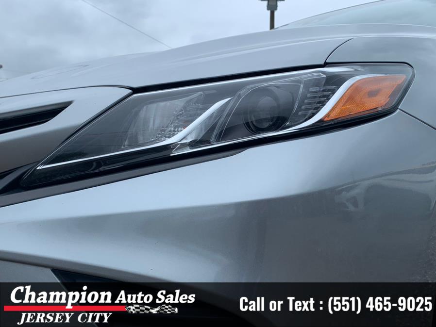 Used Toyota Camry SE Auto (Natl) 2018 | Champion Auto Sales of JC. Jersey City, New Jersey Used Toyota Camry SE Auto (Natl) 2018 | Champion Auto Sales of JC. Jersey City, New Jersey