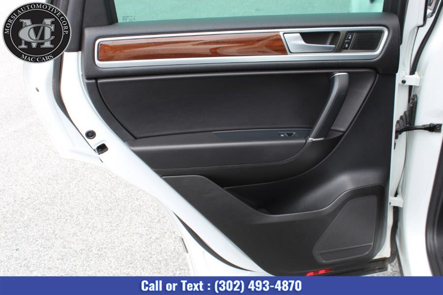 Used Volkswagen Touareg 4dr V6 Lux 2015 | Morsi Automotive Corp. New Castle, Delaware Used Volkswagen Touareg 4dr V6 Lux 2015 | Morsi Automotive Corp. New Castle, Delaware