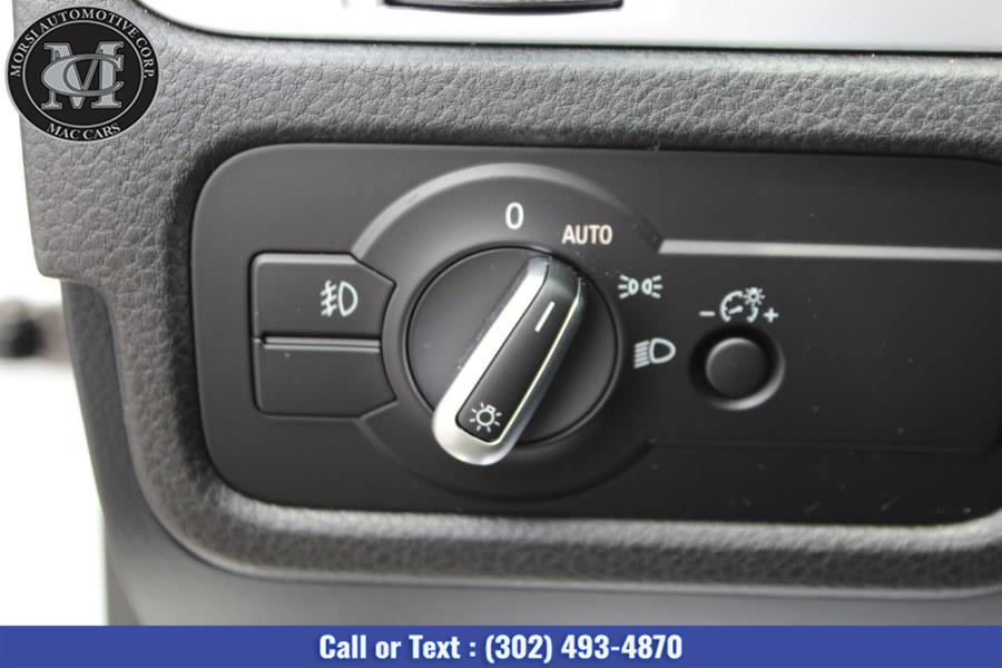 Used Volkswagen Touareg 4dr V6 Lux 2015 | Morsi Automotive Corp. New Castle, Delaware Used Volkswagen Touareg 4dr V6 Lux 2015 | Morsi Automotive Corp. New Castle, Delaware