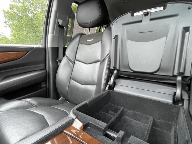 Used Cadillac Escalade Esv Premium 2018 | Blasius of Danbury. Danbury, Connecticut Used Cadillac Escalade Esv Premium 2018 | Blasius of Danbury. Danbury, Connecticut