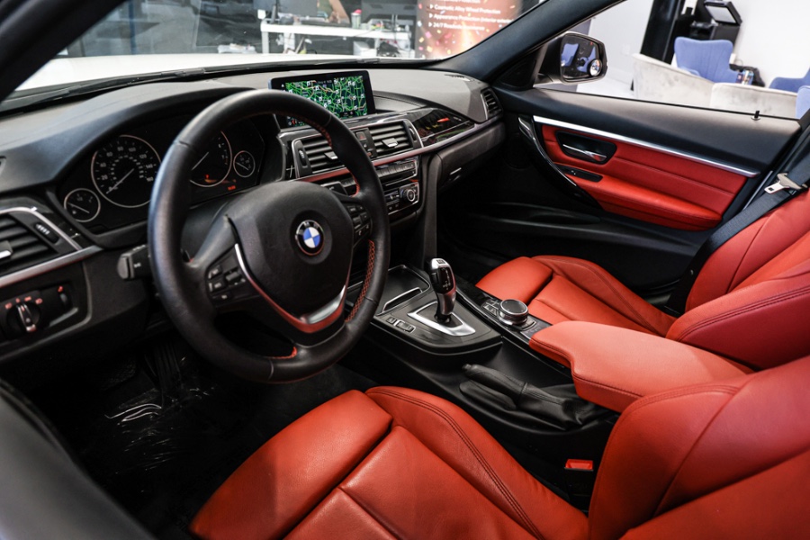 Used BMW 3 Series 330i xDrive Sedan 2018 | 26 Motors Long Island. ELMONT, New York Used BMW 3 Series 330i xDrive Sedan 2018 | 26 Motors Long Island. ELMONT, New York