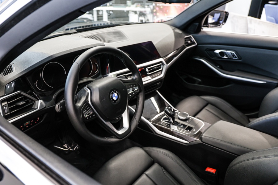 2019 BMW 3 Series 330i xDrive Sedan, available for sale in ELMONT, New York | 26 Motors Long Island. ELMONT, New York 2019 BMW 3 Series 330i xDrive Sedan, available for sale in ELMONT, New York | 26 Motors Long Island. ELMONT, New York