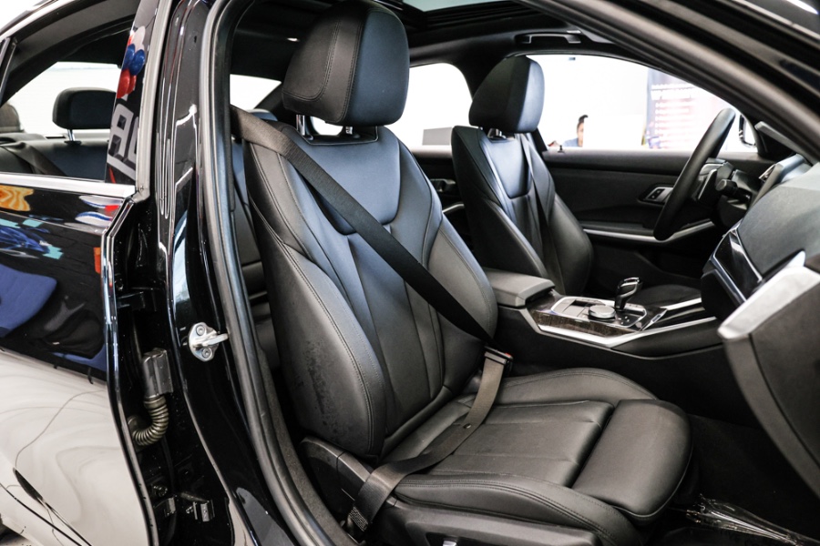 2019 BMW 3 Series 330i xDrive Sedan, available for sale in ELMONT, New York | 26 Motors Long Island. ELMONT, New York 2019 BMW 3 Series 330i xDrive Sedan, available for sale in ELMONT, New York | 26 Motors Long Island. ELMONT, New York