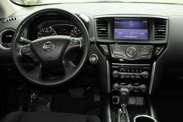 2018 Nissan Pathfinder SV, available for sale in Elmont, New York | NY Luxury Motors. Elmont, New York 2018 Nissan Pathfinder SV, available for sale in Elmont, New York | NY Luxury Motors. Elmont, New York