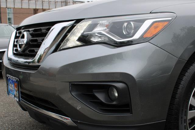2018 Nissan Pathfinder SV, available for sale in Elmont, New York | NY Luxury Motors. Elmont, New York 2018 Nissan Pathfinder SV, available for sale in Elmont, New York | NY Luxury Motors. Elmont, New York