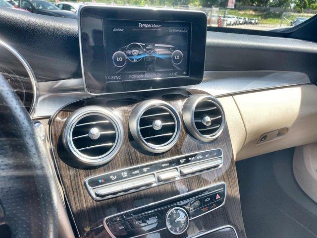 Used Mercedes-benz C-class C 300 2018 | Camy Cars. Great Neck, New York Used Mercedes-benz C-class C 300 2018 | Camy Cars. Great Neck, New York
