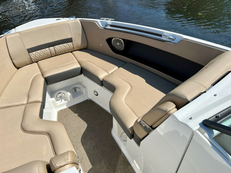 2018 SEA RAY 250 SLX, available for sale in Darien, Wisconsin | Geneva Motor Cars. Darien, Wisconsin 2018 SEA RAY 250 SLX, available for sale in Darien, Wisconsin | Geneva Motor Cars. Darien, Wisconsin