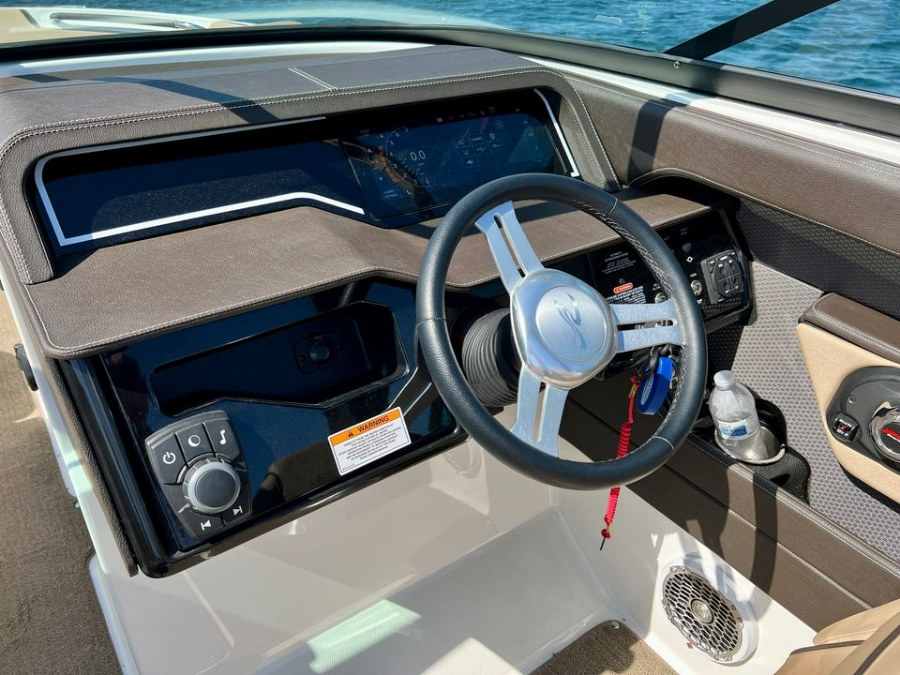 2018 SEA RAY 250 SLX, available for sale in Darien, Wisconsin | Geneva Motor Cars. Darien, Wisconsin 2018 SEA RAY 250 SLX, available for sale in Darien, Wisconsin | Geneva Motor Cars. Darien, Wisconsin