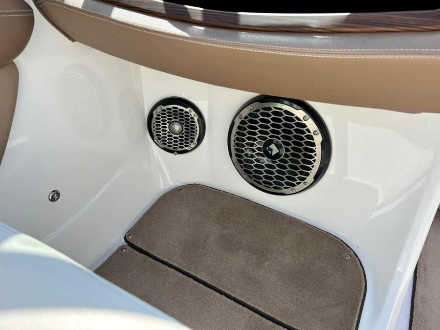 2018 SEA RAY 250 SLX, available for sale in Darien, Wisconsin | Geneva Motor Cars. Darien, Wisconsin 2018 SEA RAY 250 SLX, available for sale in Darien, Wisconsin | Geneva Motor Cars. Darien, Wisconsin