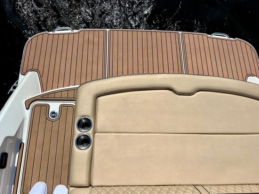 2018 SEA RAY 250 SLX, available for sale in Darien, Wisconsin | Geneva Motor Cars. Darien, Wisconsin 2018 SEA RAY 250 SLX, available for sale in Darien, Wisconsin | Geneva Motor Cars. Darien, Wisconsin