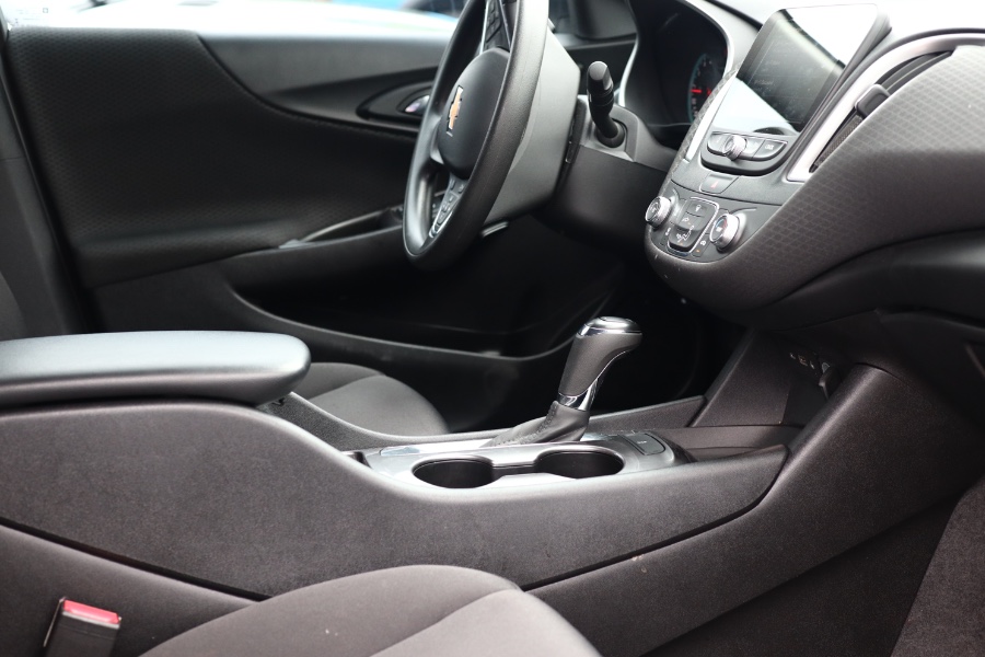 Used Chevrolet Malibu 4dr Sdn LS w/1LS 2019 | Hillside Auto Mall Inc.. Jamaica, New York Used Chevrolet Malibu 4dr Sdn LS w/1LS 2019 | Hillside Auto Mall Inc.. Jamaica, New York