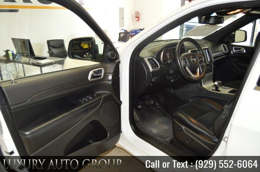 2015 Jeep Grand Cherokee 4WD 4dr Altitude, available for sale in Bronx, New York | Luxury Auto Group. Bronx, New York 2015 Jeep Grand Cherokee 4WD 4dr Altitude, available for sale in Bronx, New York | Luxury Auto Group. Bronx, New York